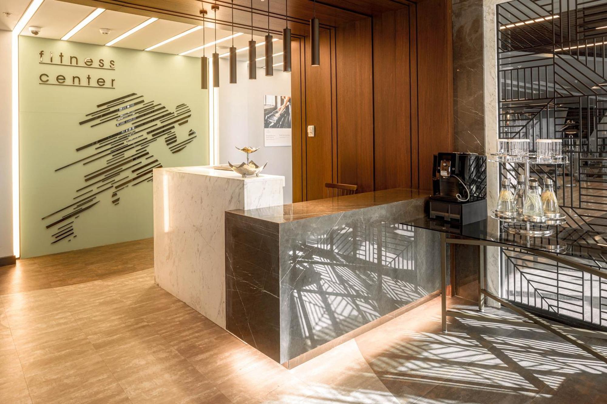 Sheraton Bishkek Ngoại thất bức ảnh