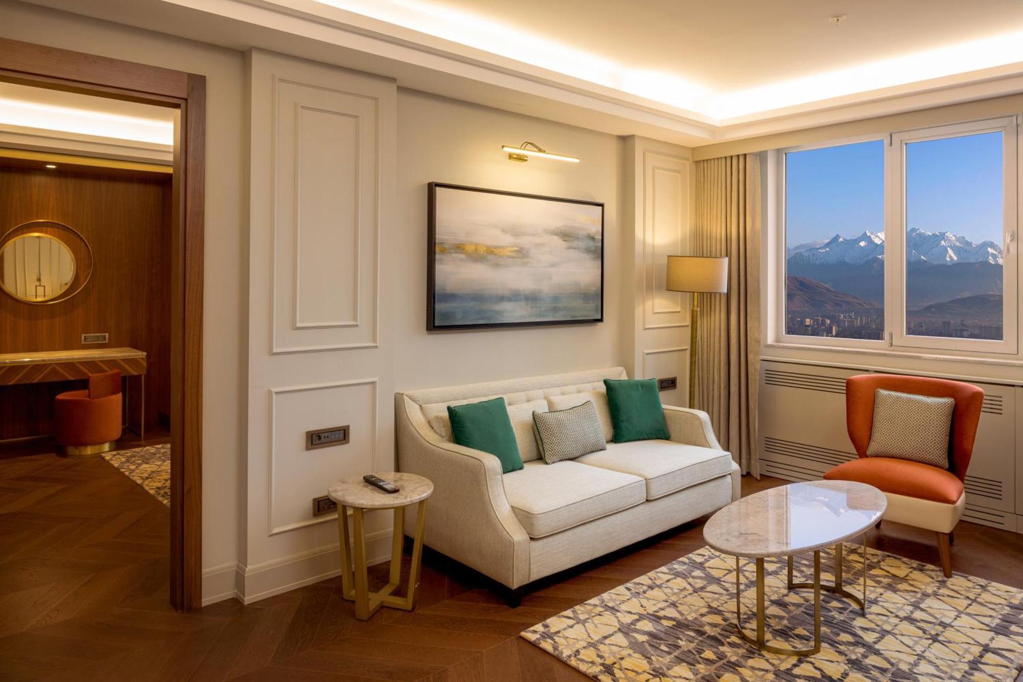Sheraton Bishkek Ngoại thất bức ảnh